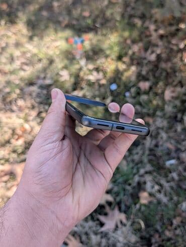 цена телефона в бишкеке: Google Pixel 8, Б/у, 128 ГБ, цвет - Черный, 1 SIM, eSIM — 2