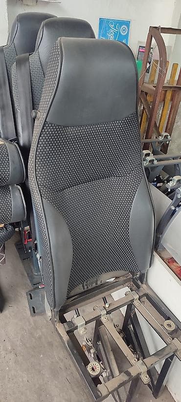 srv 2: Автобусное сиденье, Кожа, Mercedes-Benz 2010 г., Б/у, Оригинал, Германия — 8