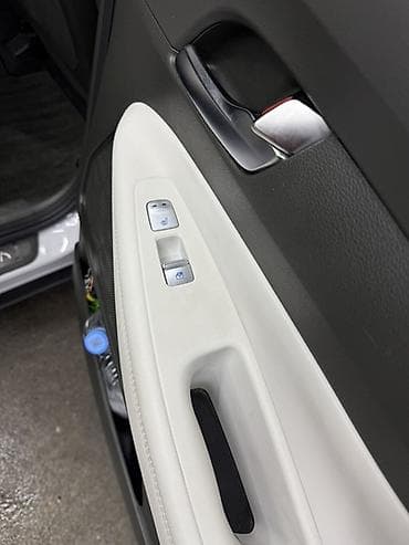 skoda kodiaq: Hyundai Santa Fe: 2021 г., 2.2 л, Дизель, Кроссовер — 5