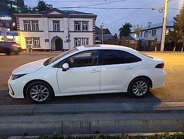а 190: Toyota Corolla: 2021 г., Гибрид, Седан — 3