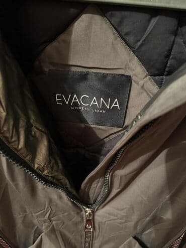 срочно продаю в связи с переездом: Пуховик Размер 42-44 Состояние 99 из 100 Не хватает одного зубчика на — 3