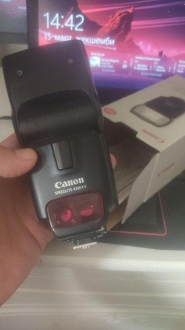 canon eos 7d: Вспышка Canon Speedlite 430EX II За 5000 сомов срочно! - — 1