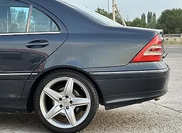 решетки мерс: Mercedes-Benz C-Class: 2001 г., 3.2 л, Автомат, Бензин, Седан — 5
