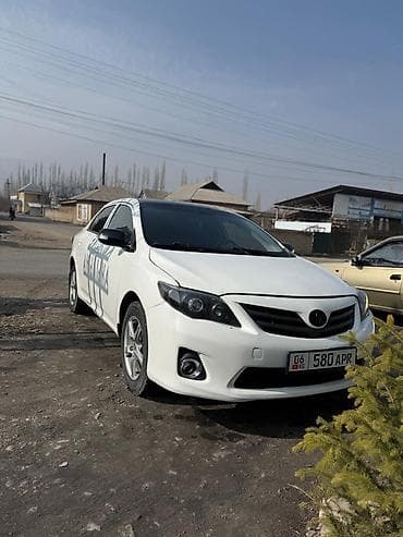 volvo ref: Toyota Corolla: 2013 г., 1.6 л, Автомат, Бензин, Седан — 2