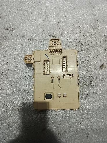 j 2: Блок предохранителей Hyundai 2016 г., Оригинал — 2