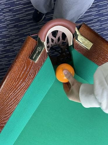 спартивные одежды: Профессиональный бильярдный стол для русской пирамиды - Размер — 5