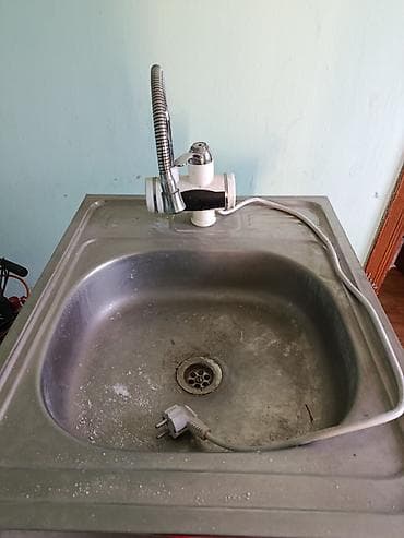 Продам раковину+ кран-нагреватель для кухни - Тип: кран с