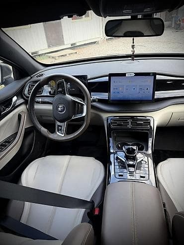 neta машина цена: BYD Qin: 2023 г., 1.5 л, Вариатор, Гибрид, Седан — 8