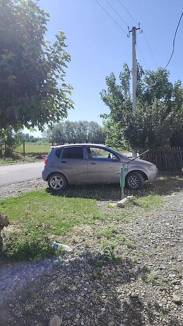 sky way: Chevrolet Aveo: 2006 г., 1.4 л, Механика, Бензин, Хэтчбэк — 4