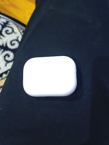 Аксессуары для ПК: Беспроводные оригинальные аерподс про2 б/у наушники-вкладыши с кейсом — 3