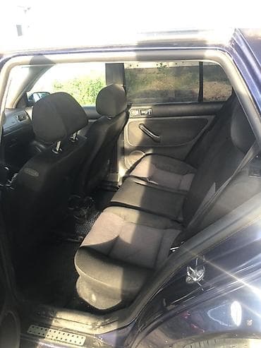 марк 2 2001: Volkswagen Golf: 2002 г., 1.6 л, Механика, Бензин, Хэтчбэк — 5