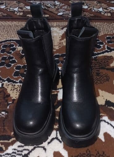 дешевые: Продаю ботинки в двух цветах(черный и рыжий), 37 и 40 размеров — 1