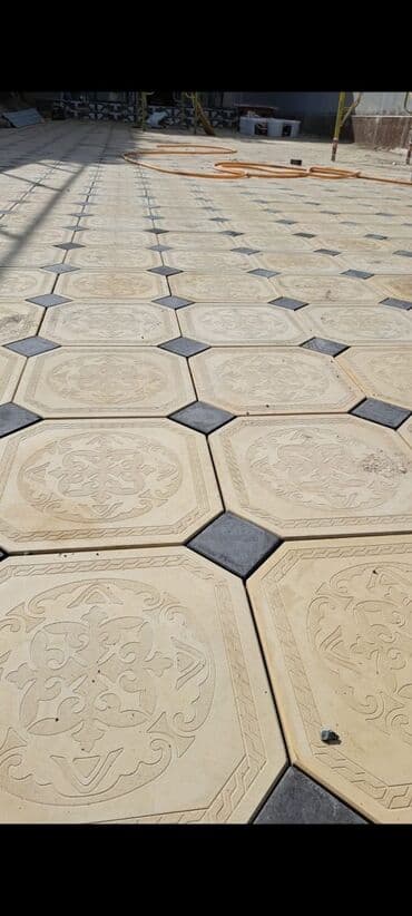 стол для плиты: Тротуарная плитка, Ноги великана, Бетонная, Для лестниц, Новый — 11