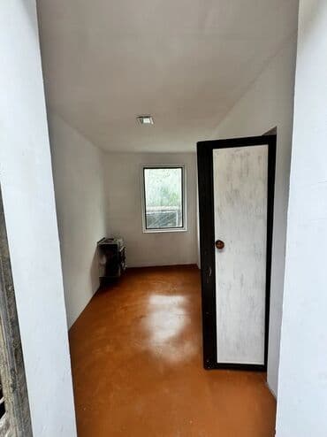 кв частный дом: 30 м², 1 комната, Утепленный, Забор, огорожен — 1