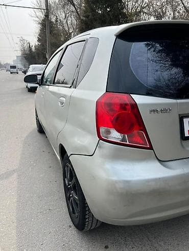 aveo: Chevrolet Aveo: 2004 г., 1.4 л, Механика, Бензин, Хэтчбэк — 3