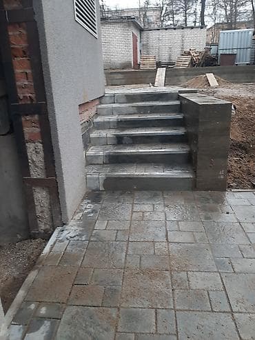 Благоустройство и мощение: укладка тротуарной плитки, бордюров и