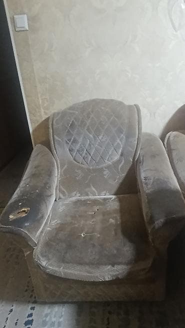 продается диван с креслами: Комплект мягкой мебели, цвет - Бежевый — 3