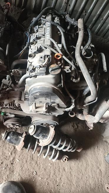 civic type r: Хонда Цивик 16 объем левый руль без втек 60000 сом Автозапчасти — 1