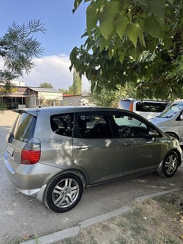 обшивка на фит: Honda Fit: 2005 г., 1.5 л, Вариатор, Бензин, Хэтчбэк — 3