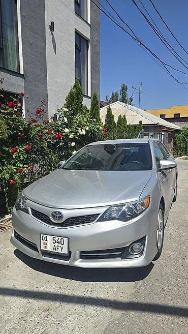 corolla 2004: Toyota Camry: 2013 г., Автомат, Бензин, Седан — 4