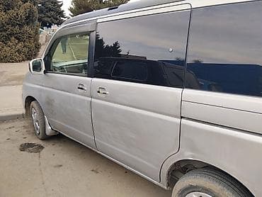 forester sg5: Honda Stepwgn: 2003 г., 2 л, Автомат, Бензин, Минивэн — 3