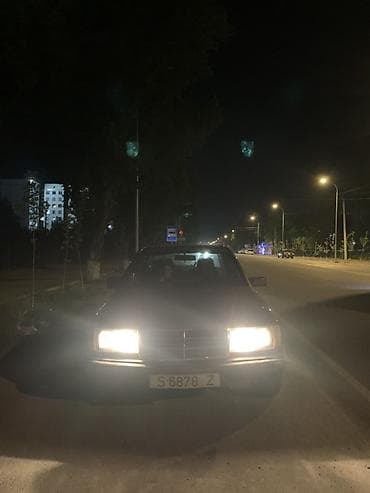 mercedes 201: Mercedes-Benz 190: 1986 г., 2 л, Механика, Бензин, Седан — 1
