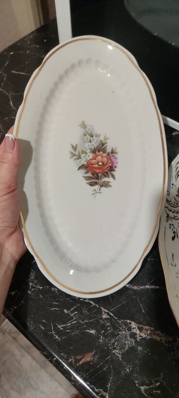 бу тарелка: Продам б/у тарелочки Советские под селёдку. На первом фото пара 2 шт — 5