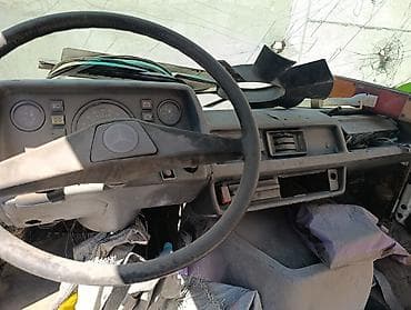 Транспорт: Жеңил жүк ташуучу унаа, Mercedes-Benz, Стандарт, 1,5 т, Колдонулган — 4