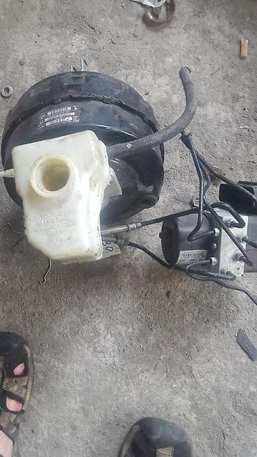 e90: BMW E90 вакуум с ABS с главным цилиндром — 1