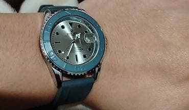 Наручные часы - Внешний вид дайверского стиля с рифлёным безелем и