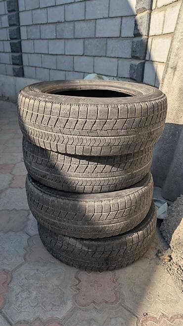зимние шины для скутера: Шины 175 / 65 / R 14, Зима, Комплект, Легковые, Bridgestone — 1