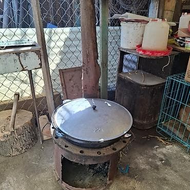 Казан с крышкой на печи под дрова - Казан литой, объём 22 л (отметка