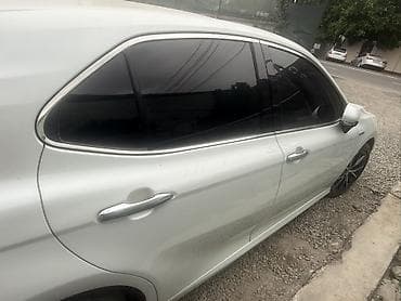 бамперы тойота: Toyota Camry: 2021 г., 2.5 л, Вариатор, Гибрид, Седан — 4