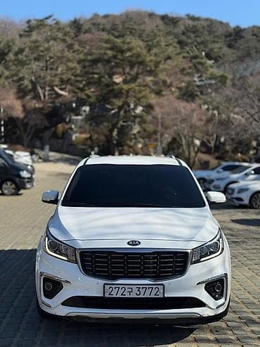 Kia Carnival: 2020 г., 2.2 л, Автомат, Дизель, Минивэн at lalafo.kg Kia Carnival: 2020 г., 2.2 л, Автомат, Дизель, Минивэн