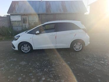 авто с последующим выкупом бишкек фит: Honda : 2021 г., 1.5 л, Автомат, Бензиновая, Седан — 3