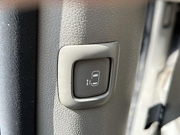 лобовой замена: Kia Carnival: 2017 г., 2.2 л, Автомат, Дизель, Минивэн — 5