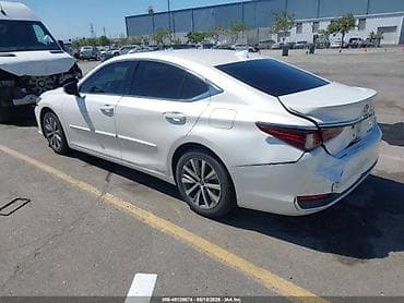 low ll: Lexus ES: 2021 г., 2.5 л, Автомат, Гибрид — 5