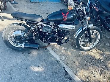 внедорожный мотоцикл: Кастомный мотоцикл в стиле bobber / cruiser с выразительным низким — 1