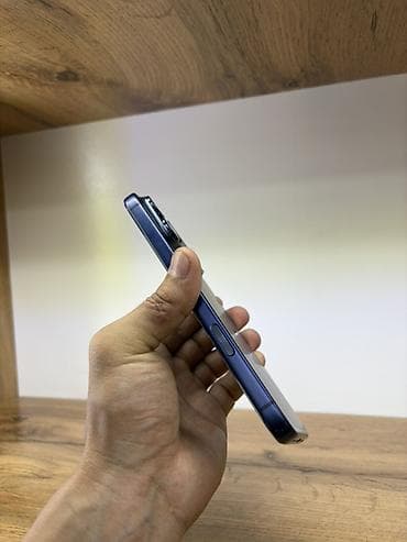 iphone sr: IPhone 17 Pro Max, 256 ГБ, Синий, Коробка, В рассрочку, 100 % — 7