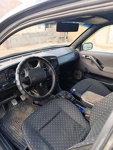 рассрочка машин в бишкеке: Volkswagen Passat: 1995 г., 2 л, Механика, Бензин, Седан — 6