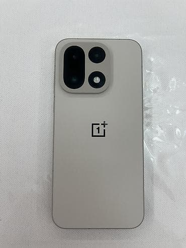 OnePlus 15 12/256 в цвете sand storm. Состояние отличное, любые at lalafo.kg OnePlus 15 12/256 в цвете sand storm. Состояние отличное, любые