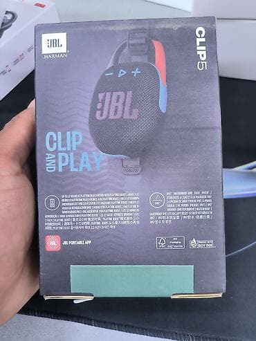 wireless speaker: Портативная колонка JBL Clip 5 - Компактный формат с карабином: легко — 2