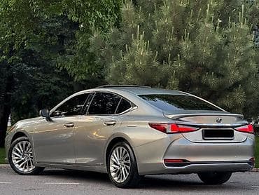 экономичный авто: Lexus ES: 2019 г., 2.5 л, Автомат, Гибрид, Седан — 8