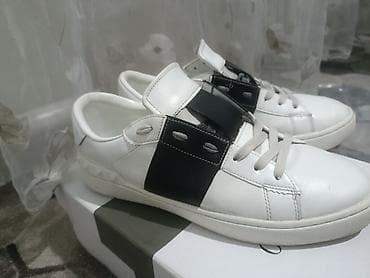обувь зима женская: Кеды Valentino Garavani Rockstud Untitled - Модель: низкие кеды с — 3