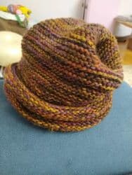 шапка тёплое: Шапке, Жүн, Кыш, Көлөмдүү модель, Токулган модель, Кайруулары менен — 12