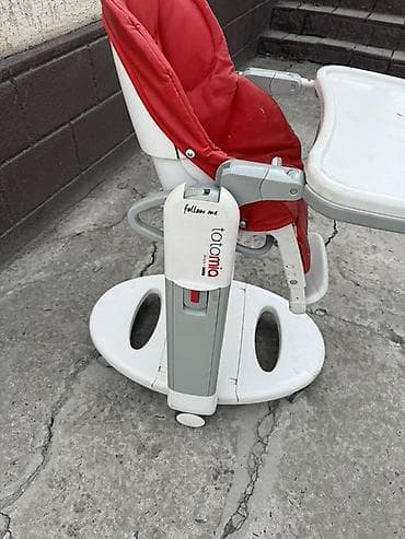 манеж электроный: Стульчик для кормления, Peg perego, Пластик, Трансформер, цвет - Красный — 1