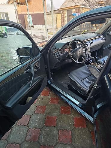 Транспорт: Mercedes-Benz E-Class: 2000 г., 4.3 л, Автомат, Бензин, Седан — 7