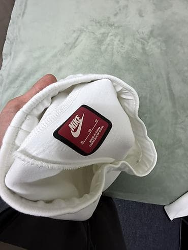 Шорталар: Торг уместен Спортивный костюм Nike (кофта + штаны), белый с серыми — 4