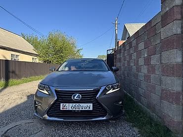 subaru forester 2020: Lexus ES: 2017 г., Гибрид, Седан — 4