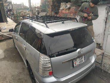 дубль кобина: Будка Toyota — 2